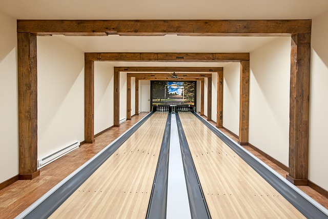 14 Best bowling alleys in Nashville
